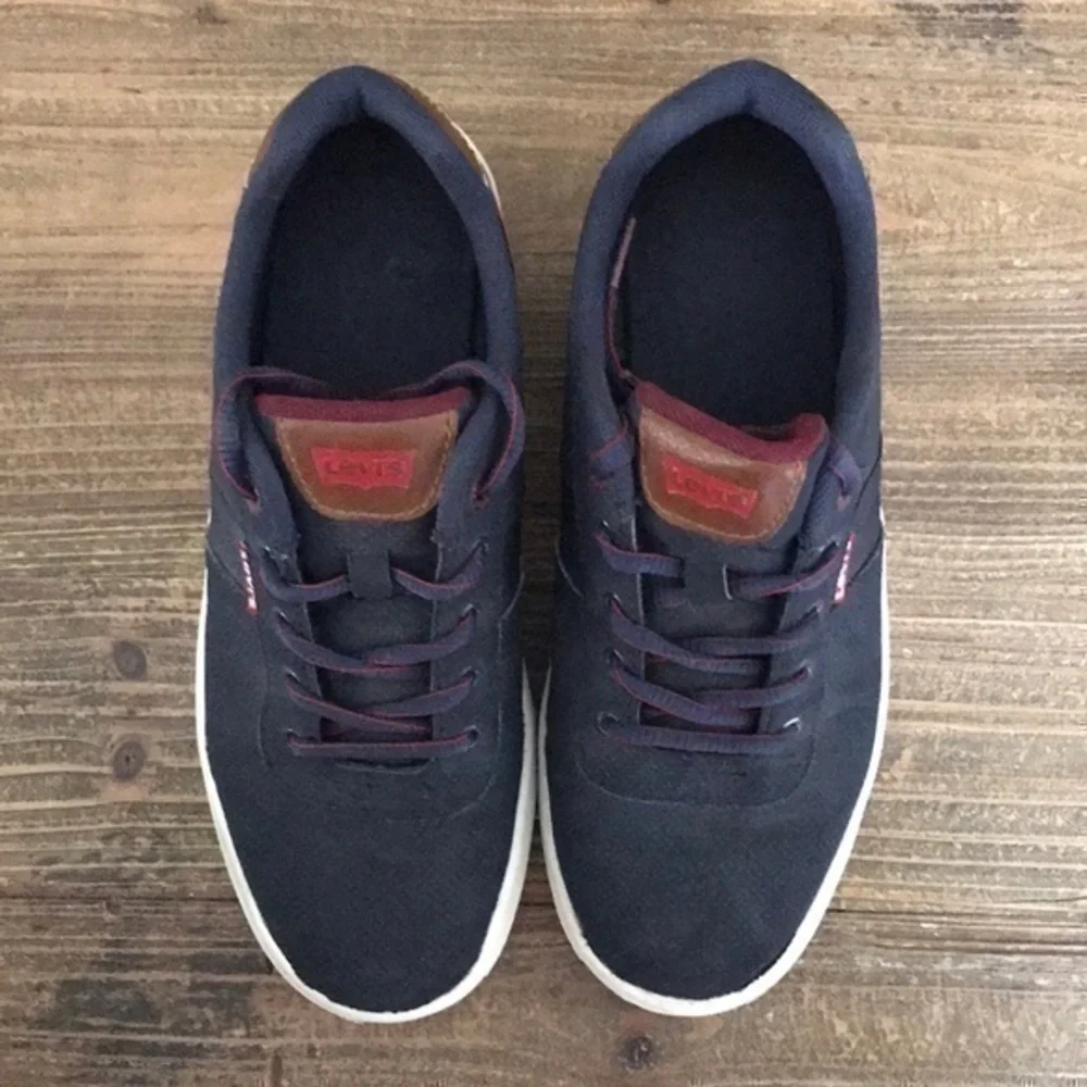 Levis levi’s sneakers